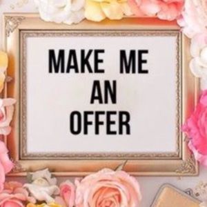 Make me an offer on any item🌸